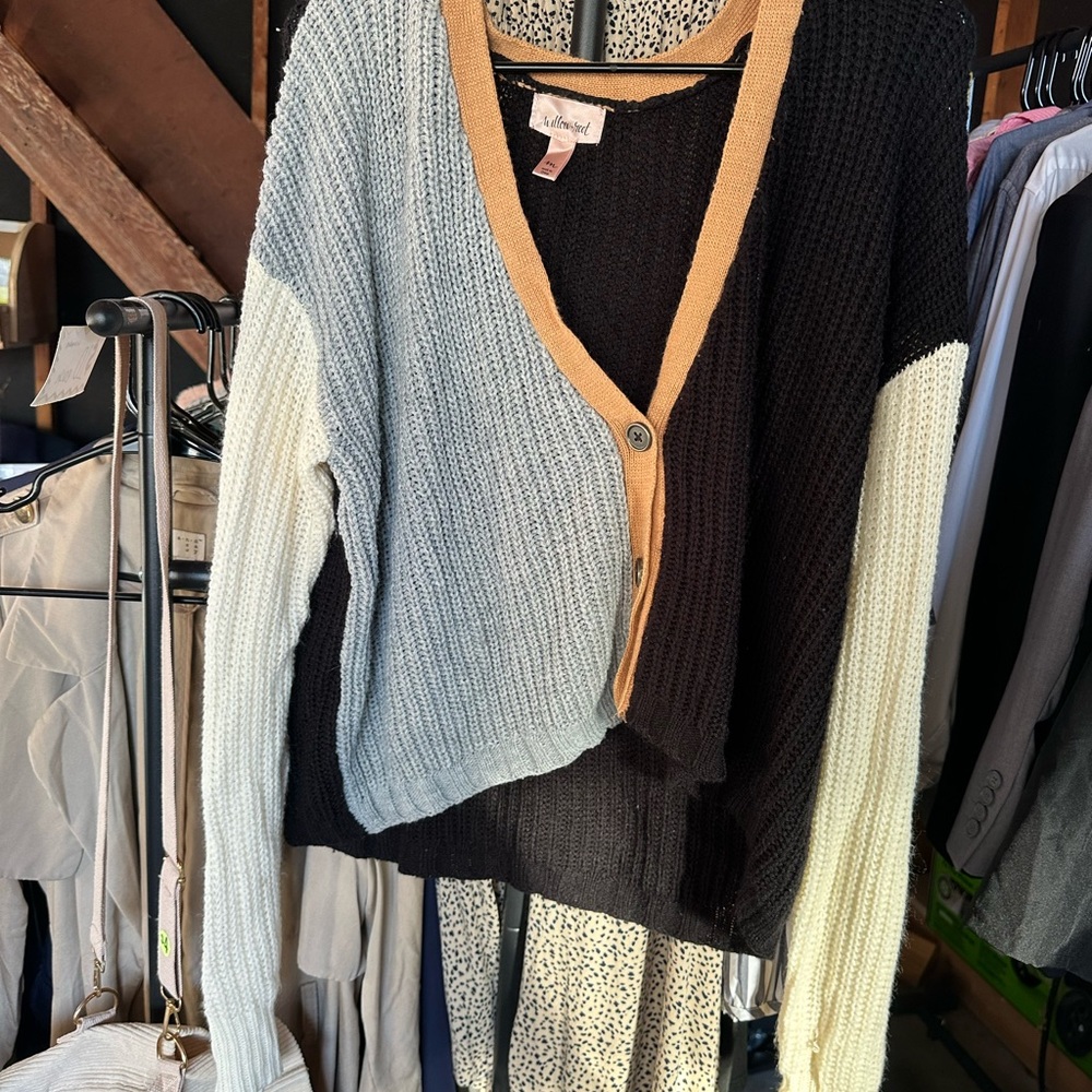 Willow Colorblock V-Neck Cardigan - Black, Light Blue & Cream with Tan Trim